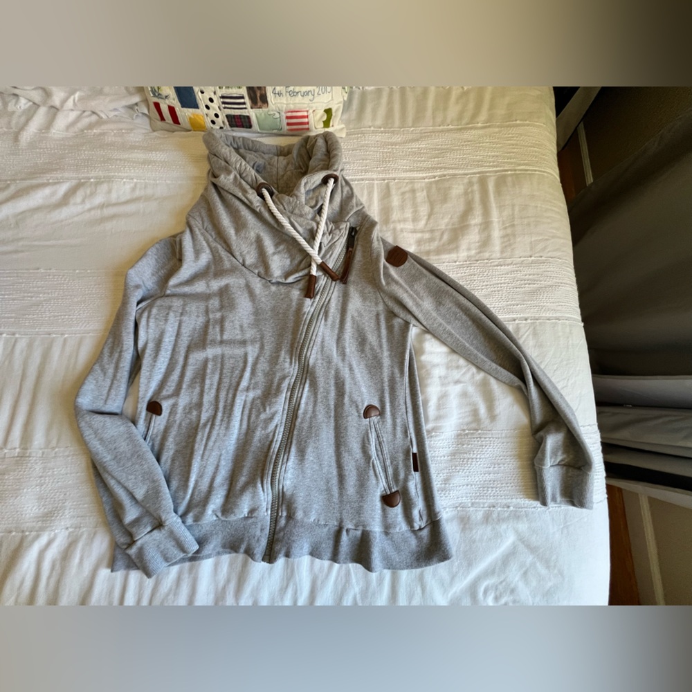 Wanakome Heather Gray Hoodie